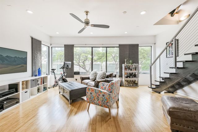 406 Pacific Street, Houston, TX 77006