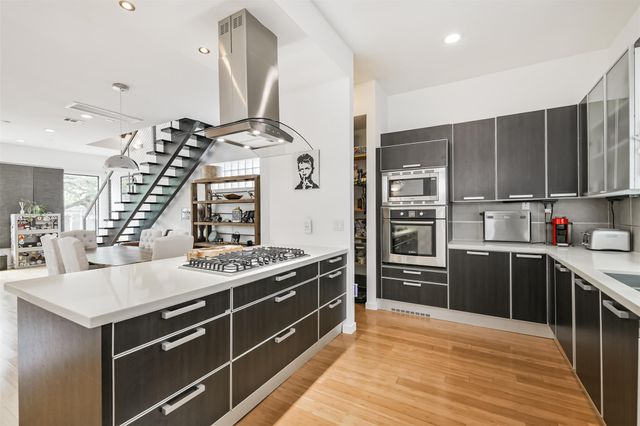 406 Pacific Street, Houston, TX 77006
