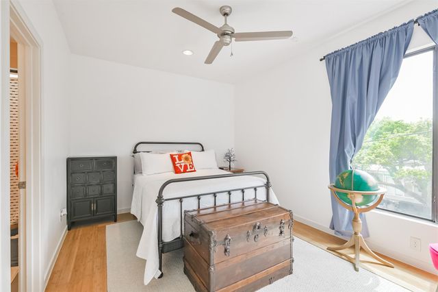 406 Pacific Street, Houston, TX 77006