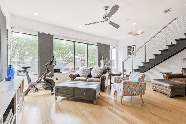 406 Pacific Street, Houston, TX 77006