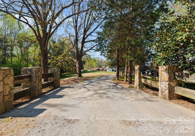 15236 Elena Drive 3, Charlotte, NC 28278