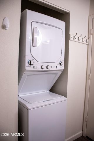 286 W PALOMINO Drive 15, Chandler, AZ 85225