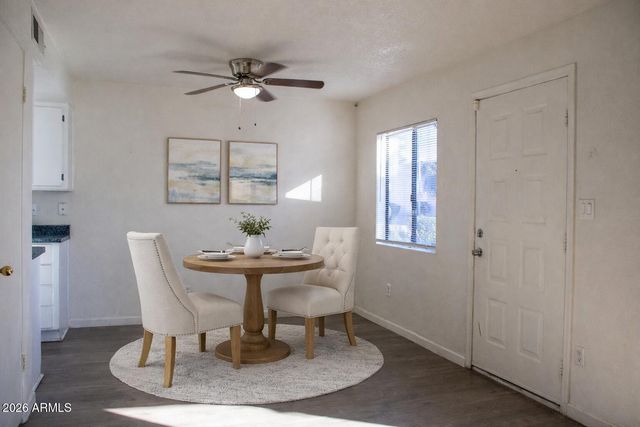 286 W PALOMINO Drive 15, Chandler, AZ 85225