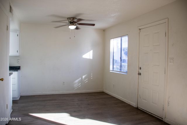 286 W PALOMINO Drive 15, Chandler, AZ 85225