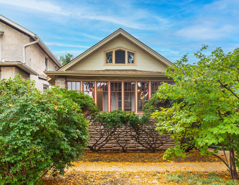 3335 W Eastwood Avenue, Chicago, IL 60625 — exterior