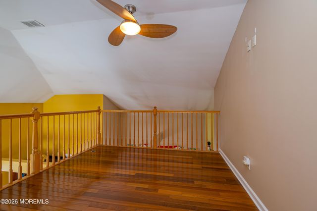 137 Kentucky Way, Freehold, NJ 07728