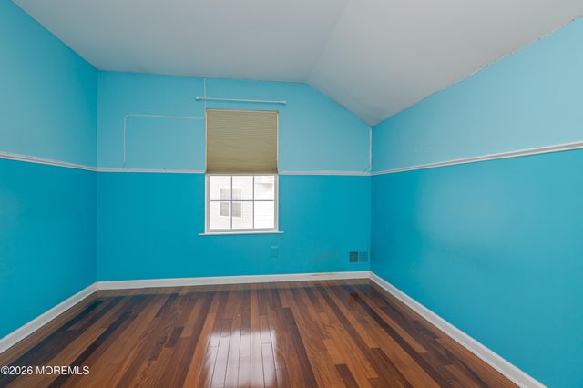 137 Kentucky Way, Freehold, NJ 07728