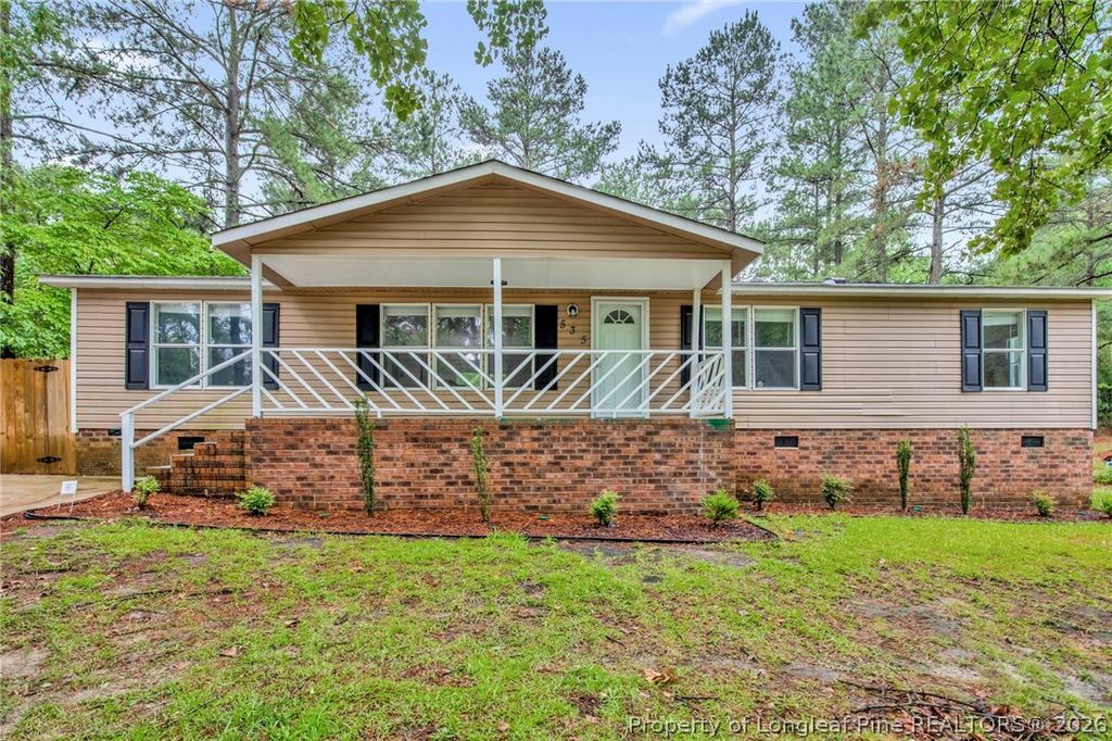 535 McDougald Drive, Raeford, NC 28376