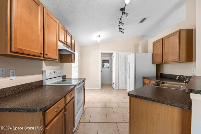 4800 Manchester Drive, Rockledge, FL 32955
