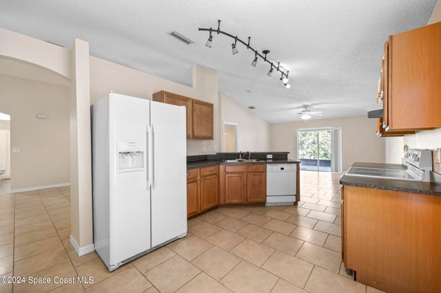 4800 Manchester Drive, Rockledge, FL 32955
