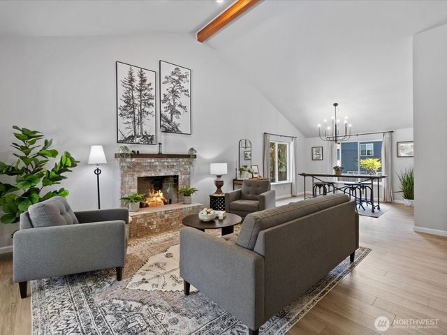 15931 2nd Place W, Lynnwood, WA 98087