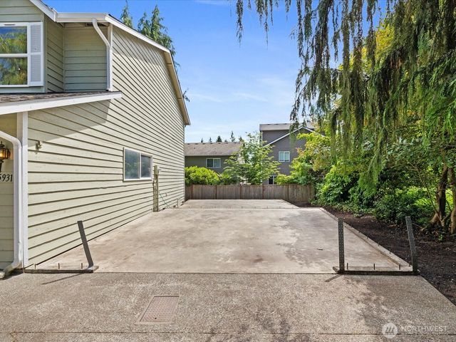 15931 2nd Place W, Lynnwood, WA 98087