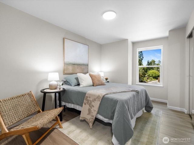15931 2nd Place W, Lynnwood, WA 98087