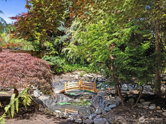 15931 2nd Place W, Lynnwood, WA 98087