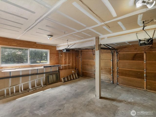 15931 2nd Place W, Lynnwood, WA 98087