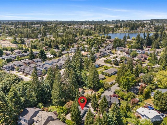 15931 2nd Place W, Lynnwood, WA 98087