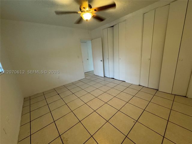 1250 S Alhambra Cir 18, Coral Gables, FL 33146