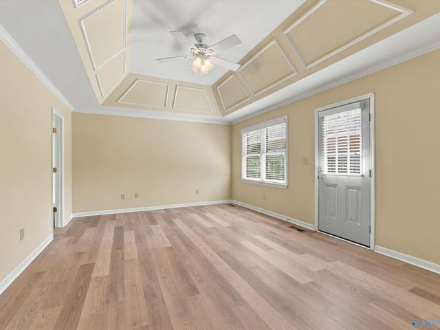 1228 Meadow Park Drive SE, Huntsville, AL 35803