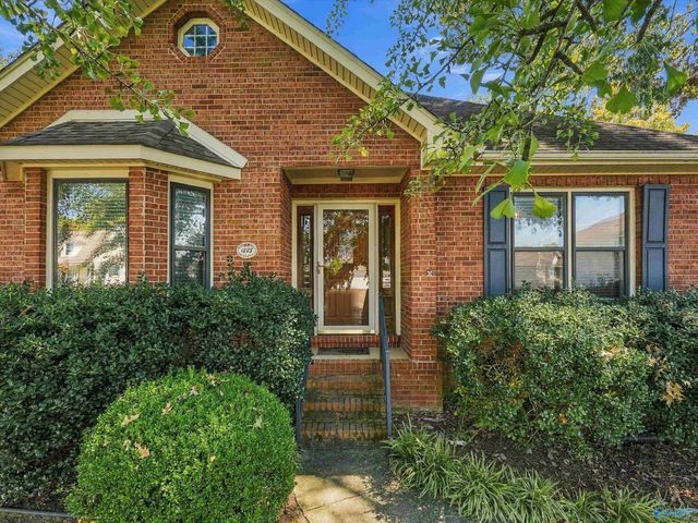 1228 Meadow Park Drive SE, Huntsville, AL 35803