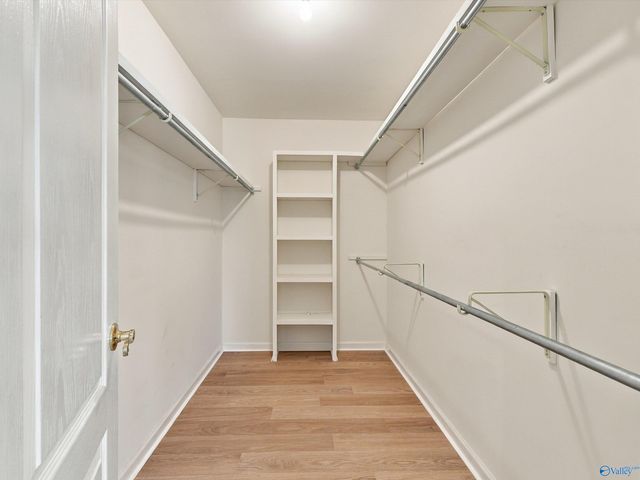 1228 Meadow Park Drive SE, Huntsville, AL 35803