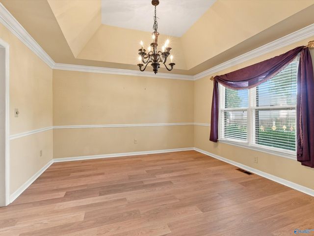 1228 Meadow Park Drive SE, Huntsville, AL 35803