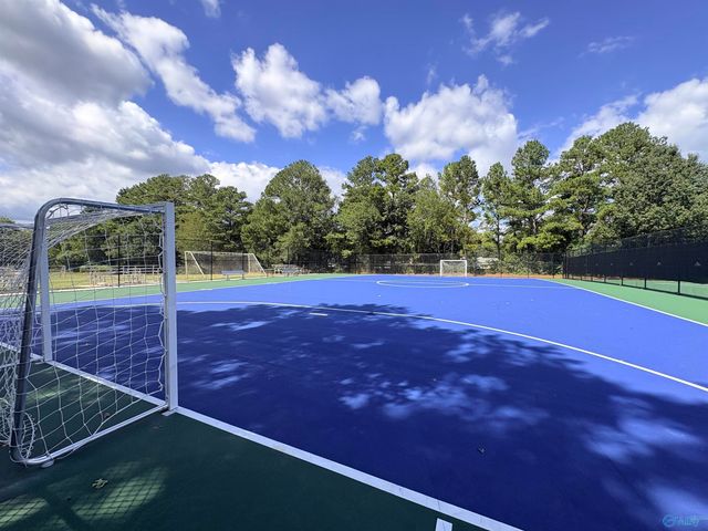 1228 Meadow Park Drive SE, Huntsville, AL 35803