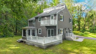 198 Uxbridge Rd, Sutton, MA 01590