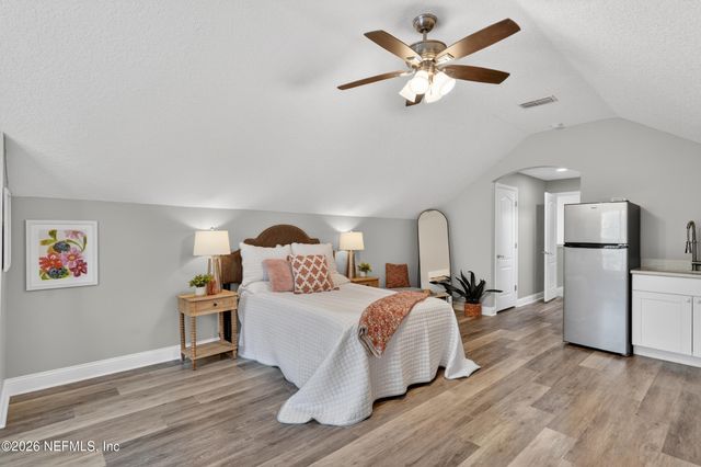 255 ST JOHNS FOREST Boulevard, St. Johns, FL 32259