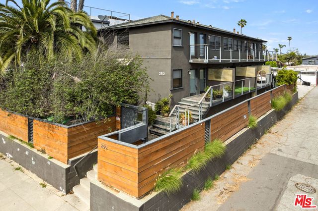 250 3rd Avenue, Venice, CA 90291