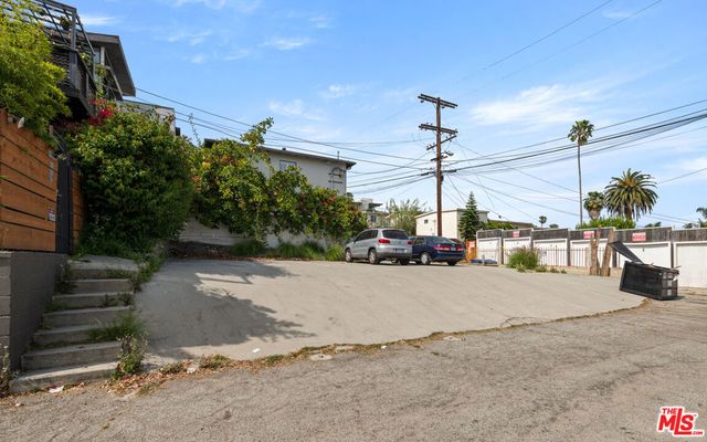250 3rd Avenue, Venice, CA 90291