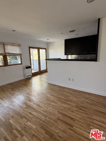 250 3rd Avenue, Venice, CA 90291