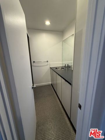 250 3rd Avenue, Venice, CA 90291