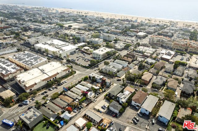 250 3rd Avenue, Venice, CA 90291