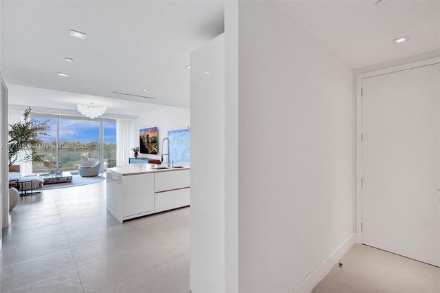 10201 Collins Ave 404, Bal Harbour, FL 33154