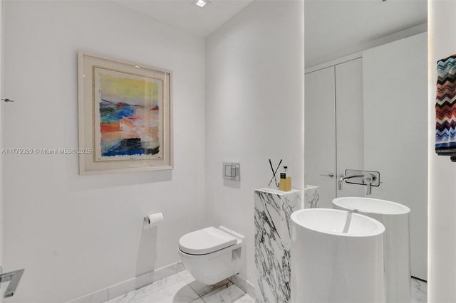 10201 Collins Ave 404, Bal Harbour, FL 33154