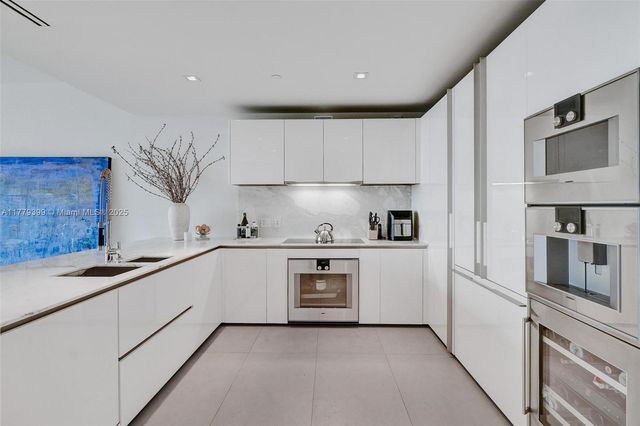 10201 Collins Ave 404, Bal Harbour, FL 33154