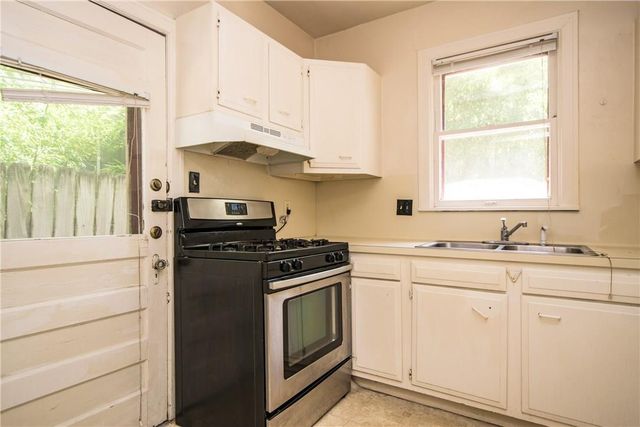 2845 San Gabriel ST B, Austin, TX 78705