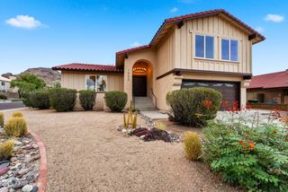 1802 E CROCUS Drive, Phoenix, AZ 85022