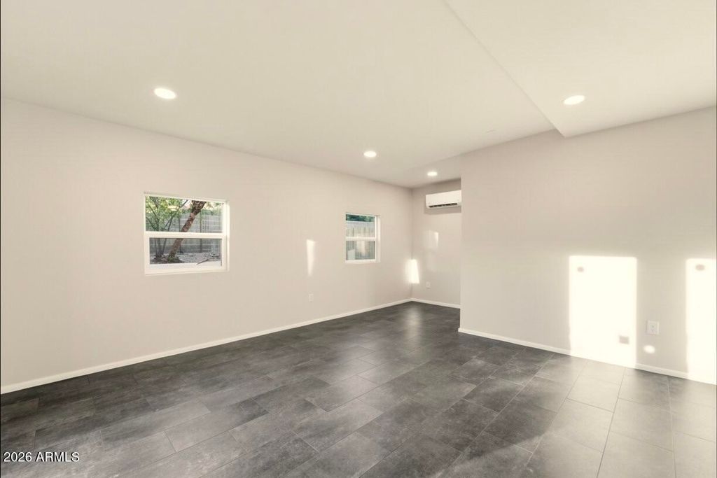 Image 19 of property listing at 1802 E CROCUS Drive, Phoenix, AZ 85022
