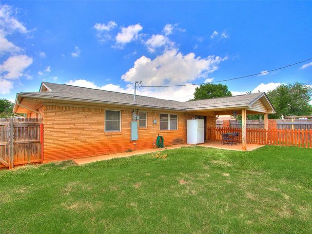 828 Briarlane Road, Del City, OK 73115