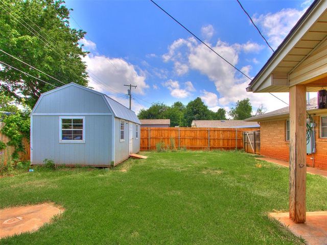 828 Briarlane Road, Del City, OK 73115