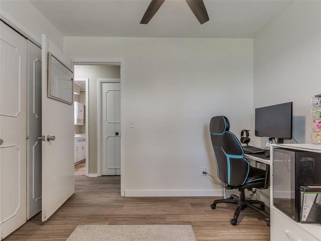828 Briarlane Road, Del City, OK 73115