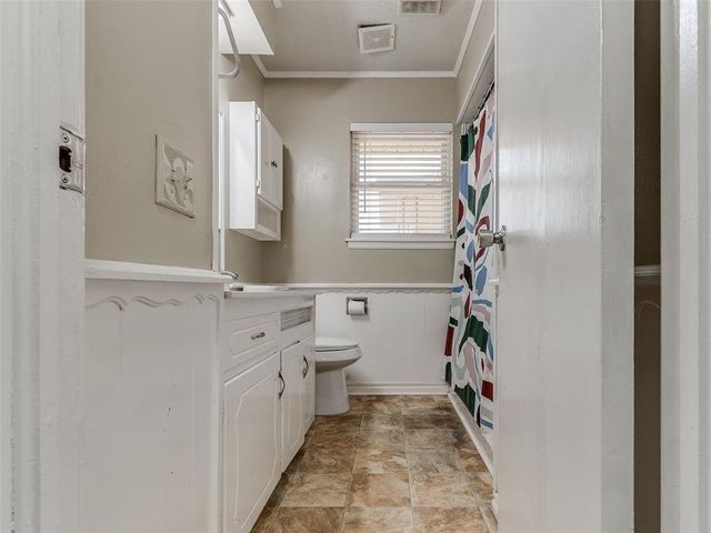 828 Briarlane Road, Del City, OK 73115