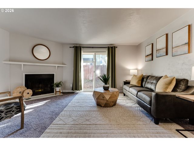 1432 FETTERS Loop, Eugene, OR 97402