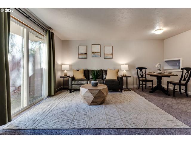 1432 FETTERS Loop, Eugene, OR 97402