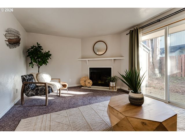 1432 FETTERS Loop, Eugene, OR 97402