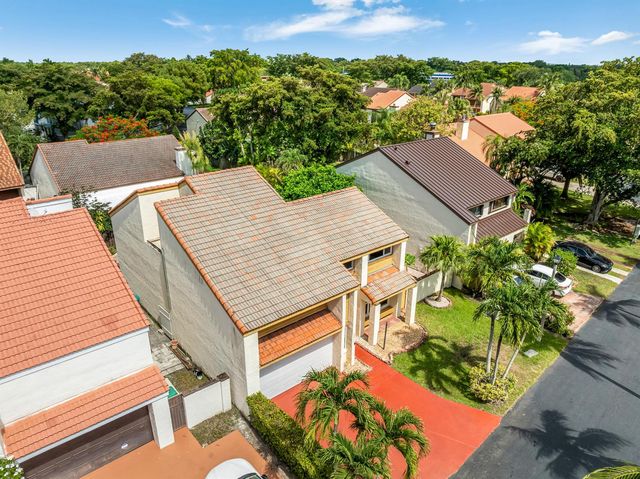 8811 SW 150th Place Circle, Miami, FL 33196