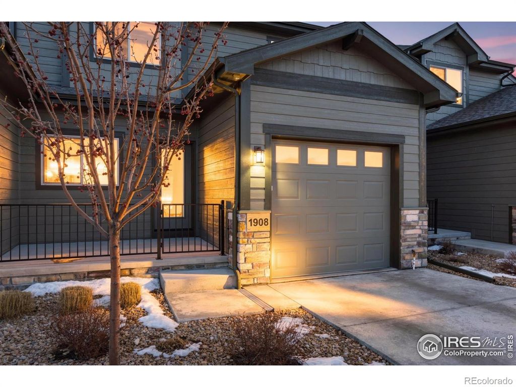 1908 Sunshine Peak Drive, Loveland, CO 80538