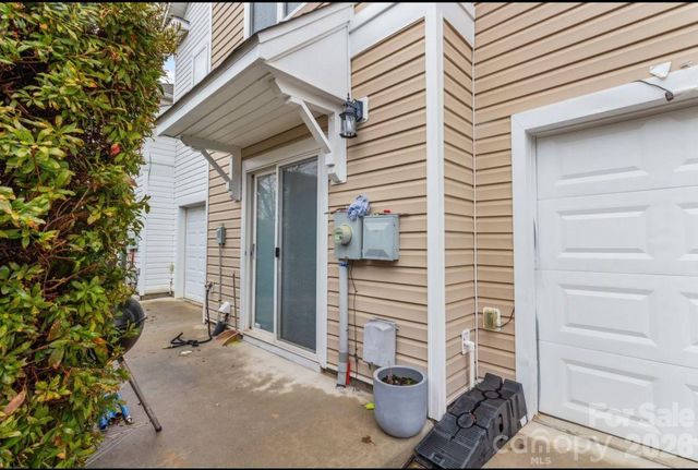 8409 Scotney Bluff Avenue, Charlotte, NC 28273