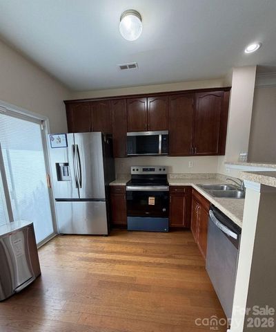 8409 Scotney Bluff Avenue, Charlotte, NC 28273